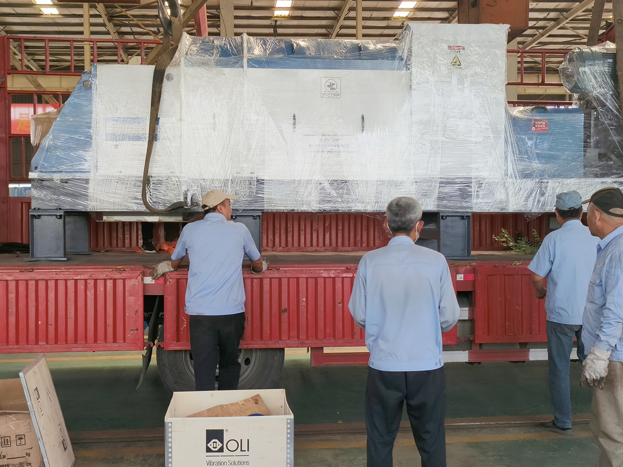 果蔬行業(yè)用螺旋榨汁脫水機(jī)發(fā)貨啦